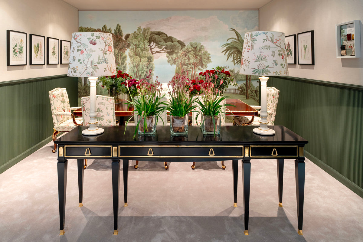 Italian Sophisticated Classic Desk