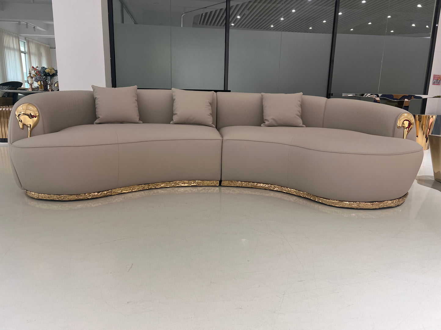 Royal Stylish Curved Sofa