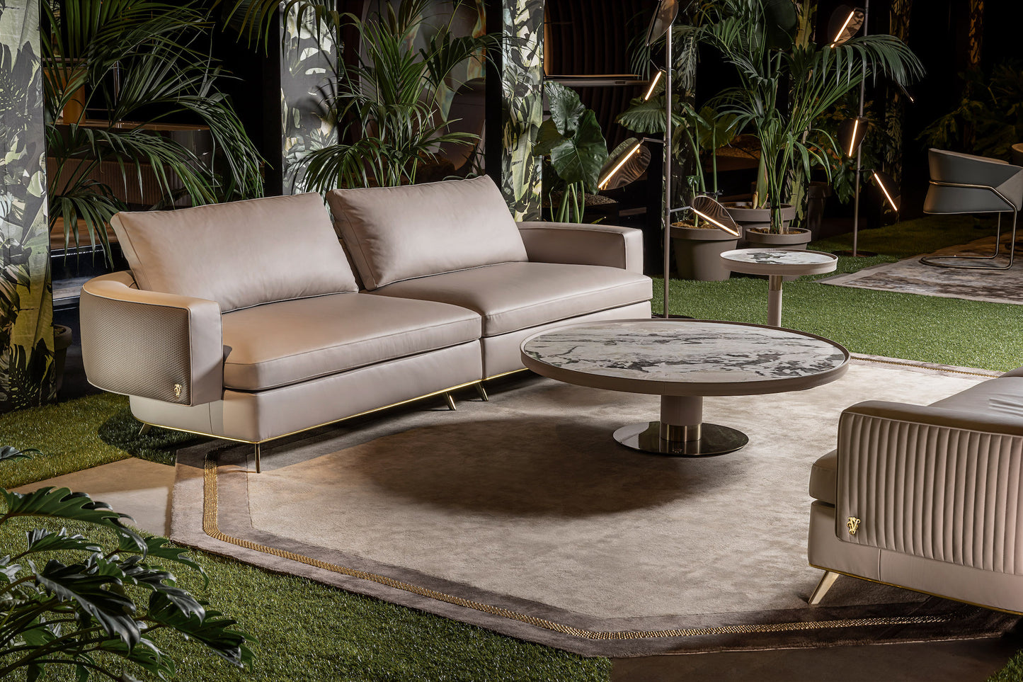 Luxury Franky Table