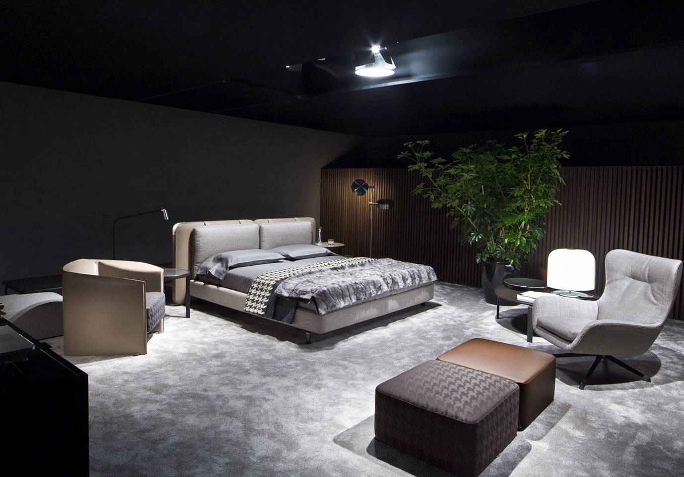 Monza Handmade Luxury Bed