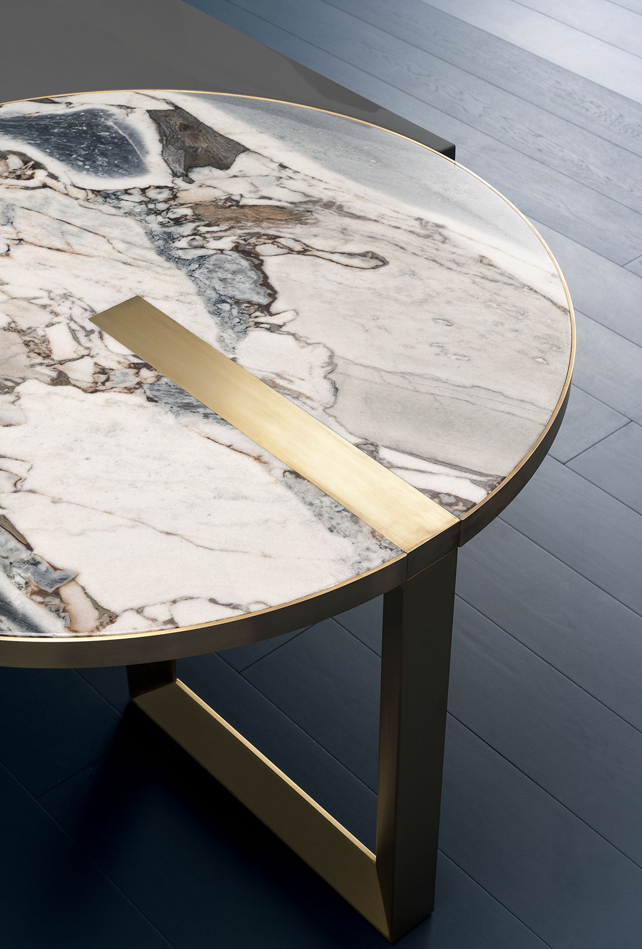 Luxury Modern Villa Coffee Table
