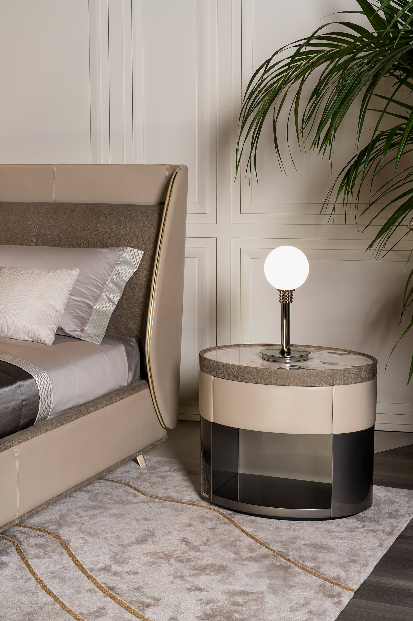 Luxury Le Comte Beside Table