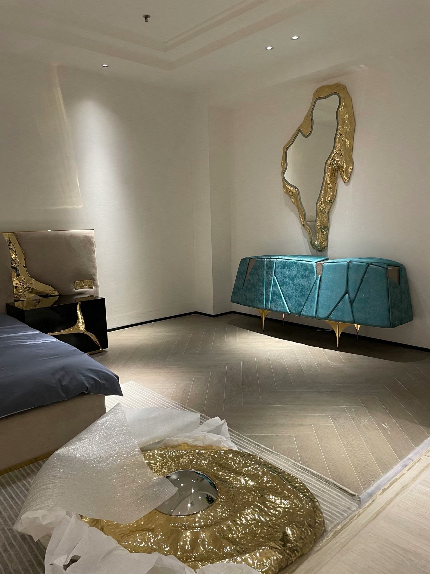 Crete Desigh 3D Luxury Mirror