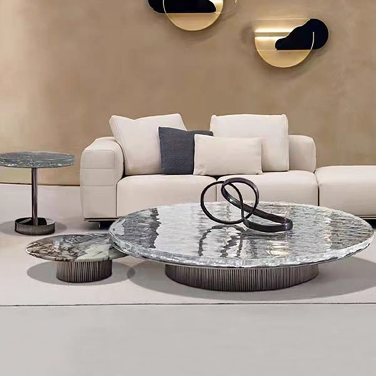 Big Round Coffee Table5