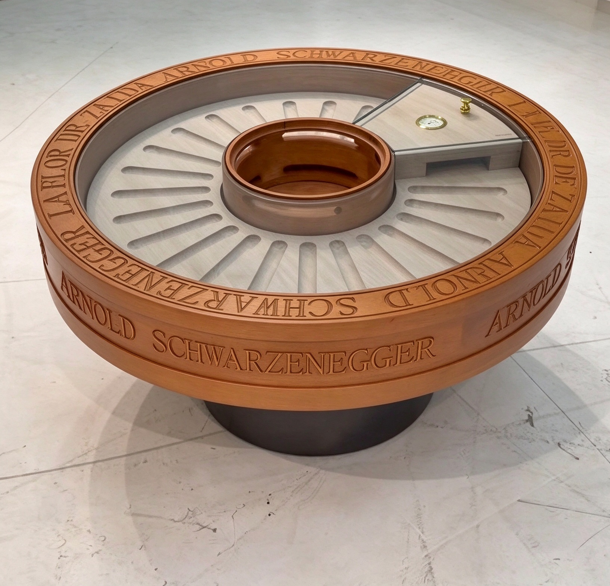 Customized Arnol Schwarzenegger Cigar Table