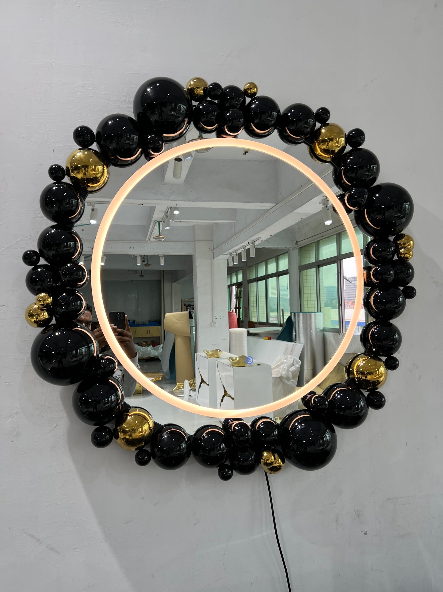 Italian Light Luxury Handmade Newton II Mirror