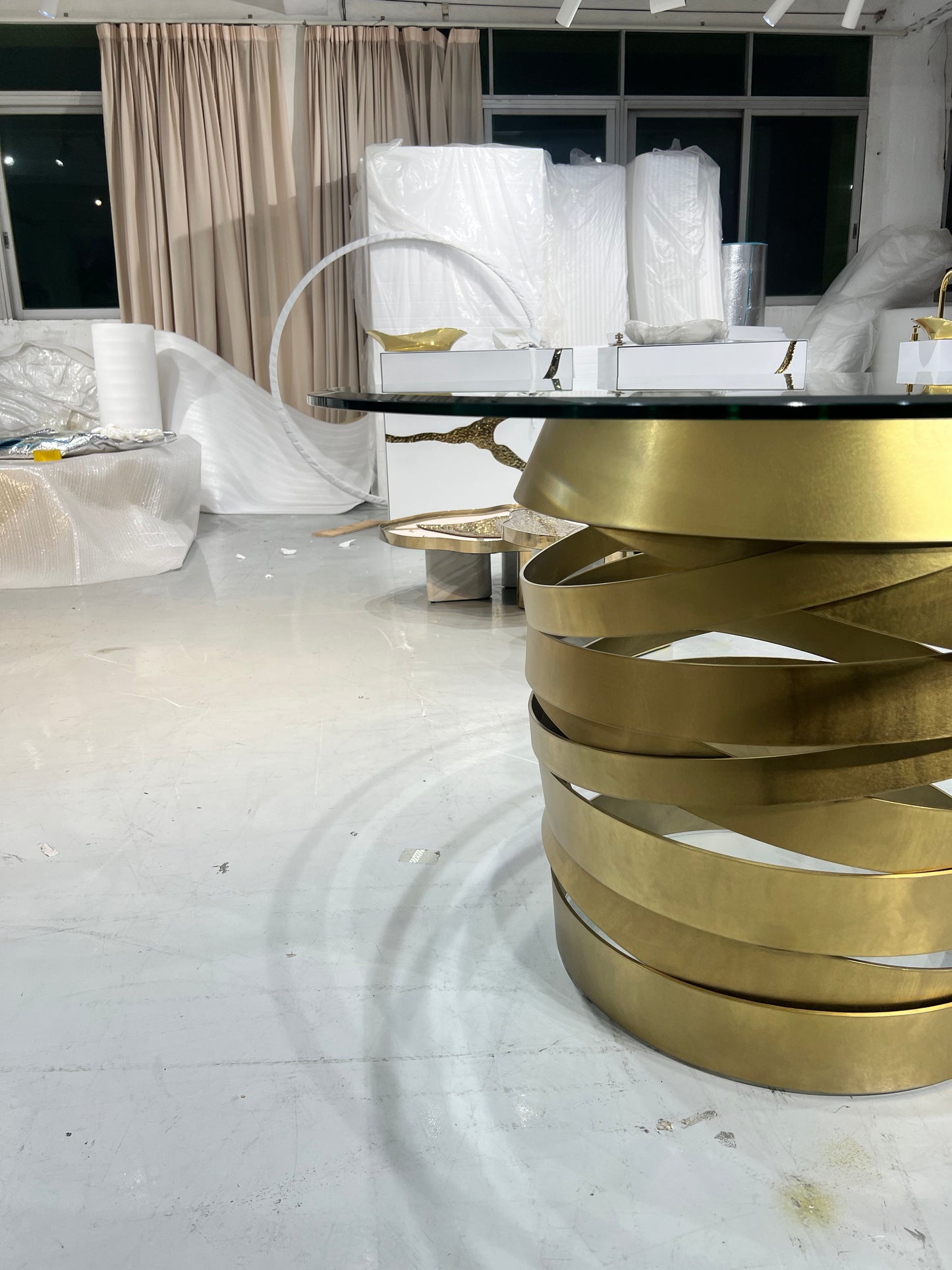 Roma-2 Round Dining Table
