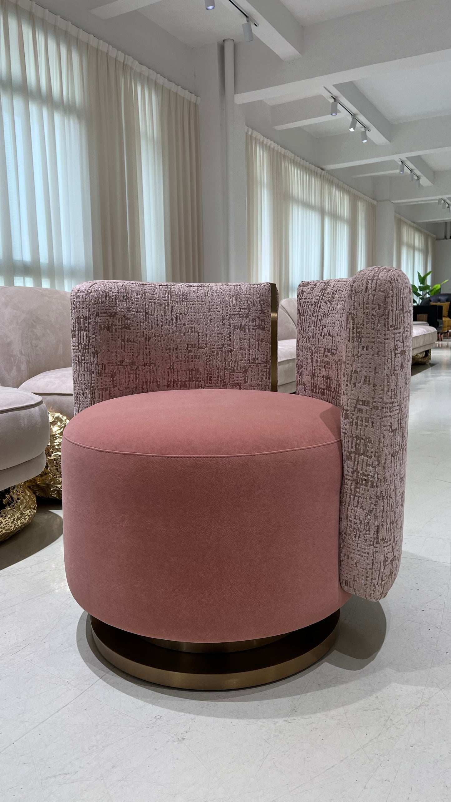 Italian Bowie Armchair