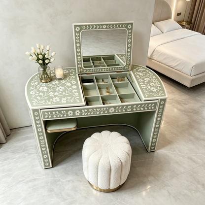 Italian Gorgeous Green Vanity Set