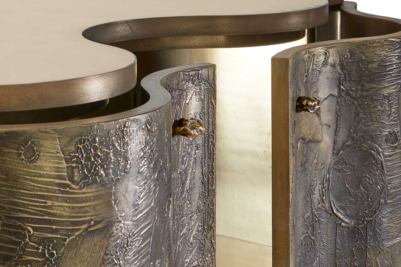 Italian Luxury Cabinet Queen Roma