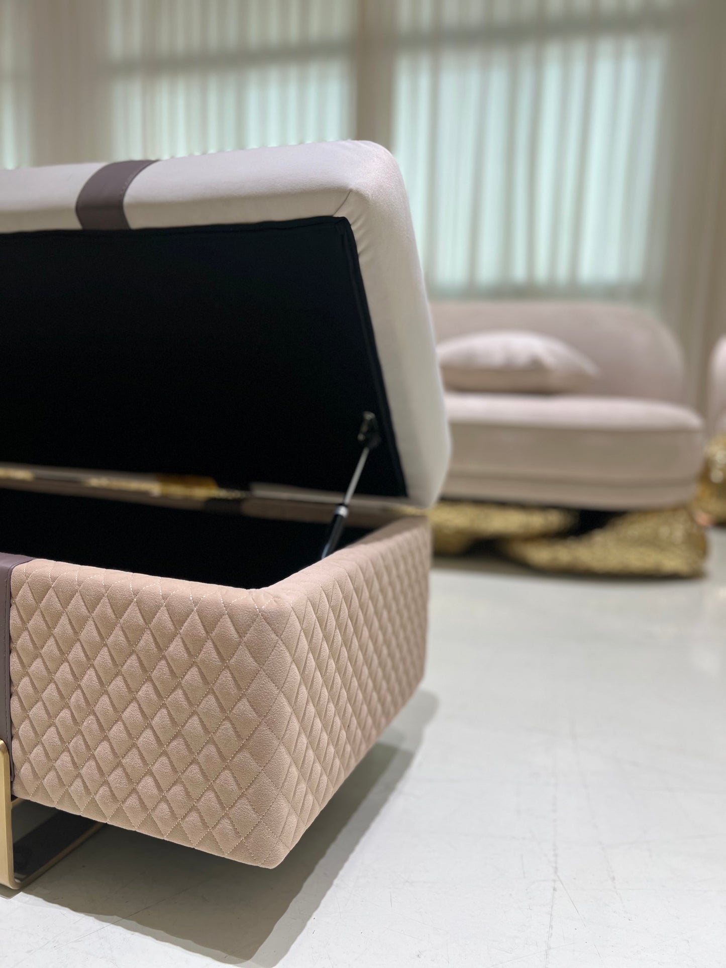 Italian Luxury Grand Bench