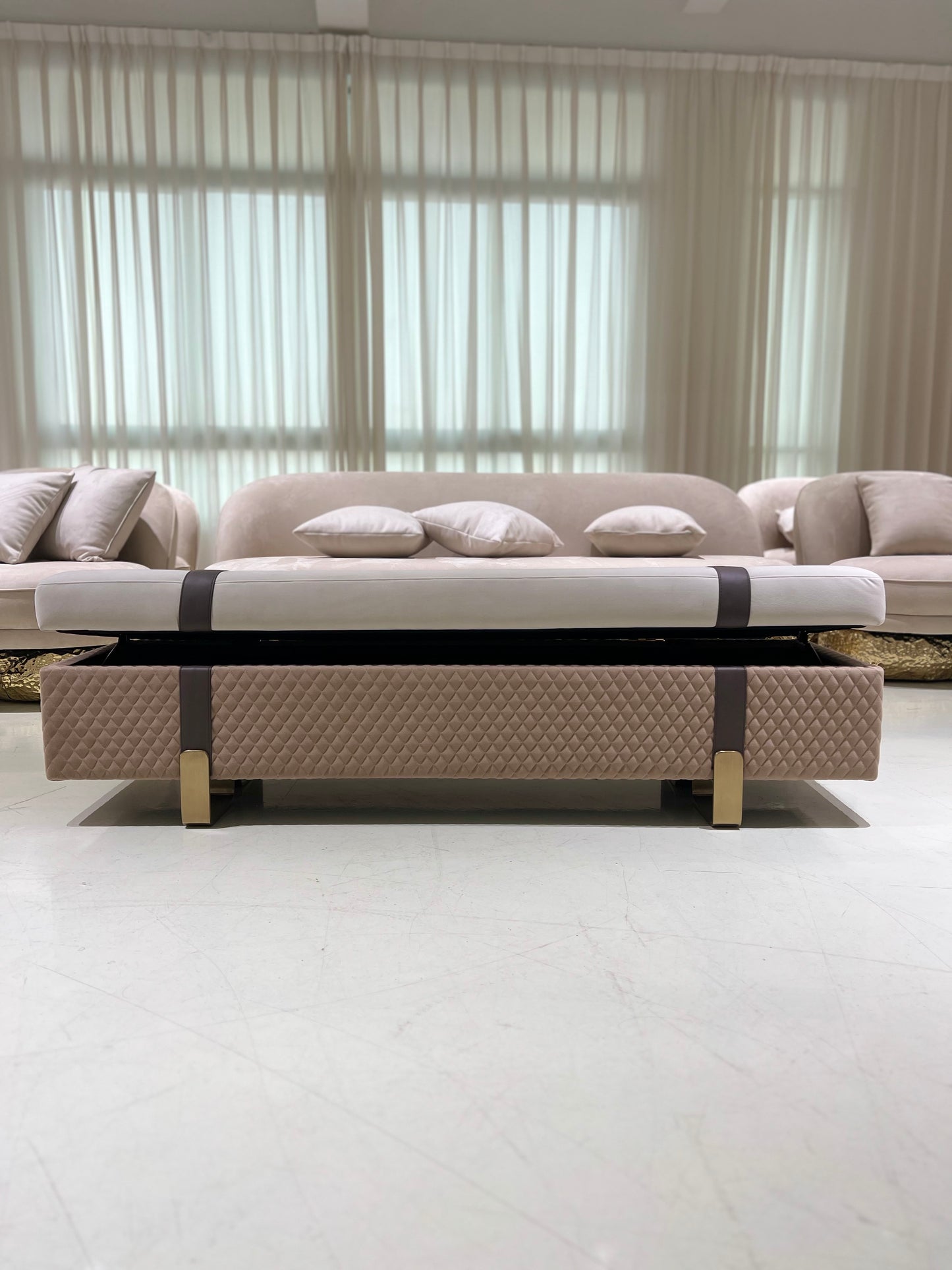 Italian Luxury Grand Bench