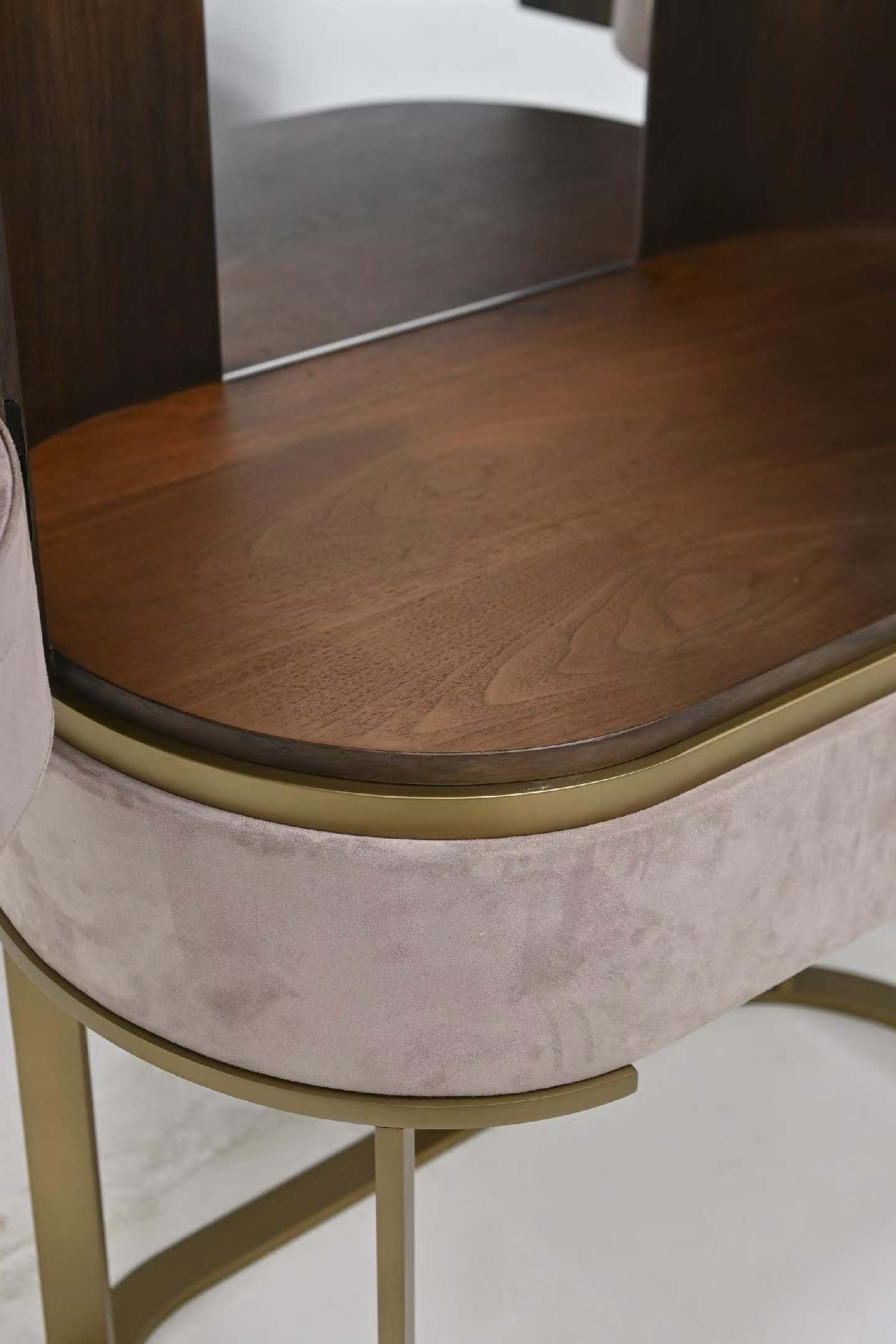 Italian Luxury MD702 Media Cabinet