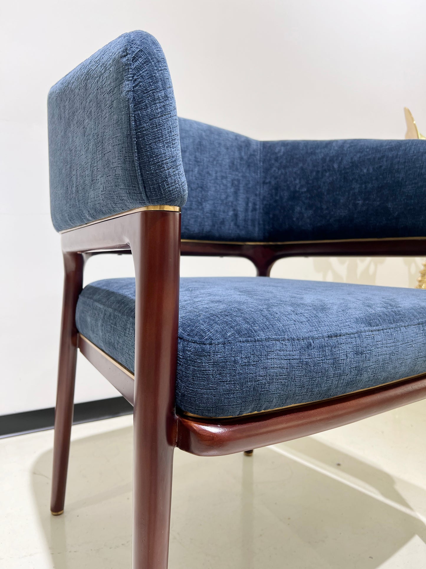 Italian Luxury Vangourd Armchair