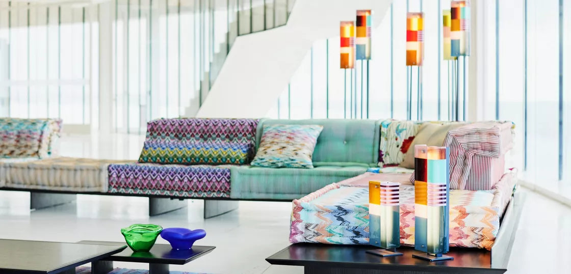Italian Fee Style Mah Jong Sofa