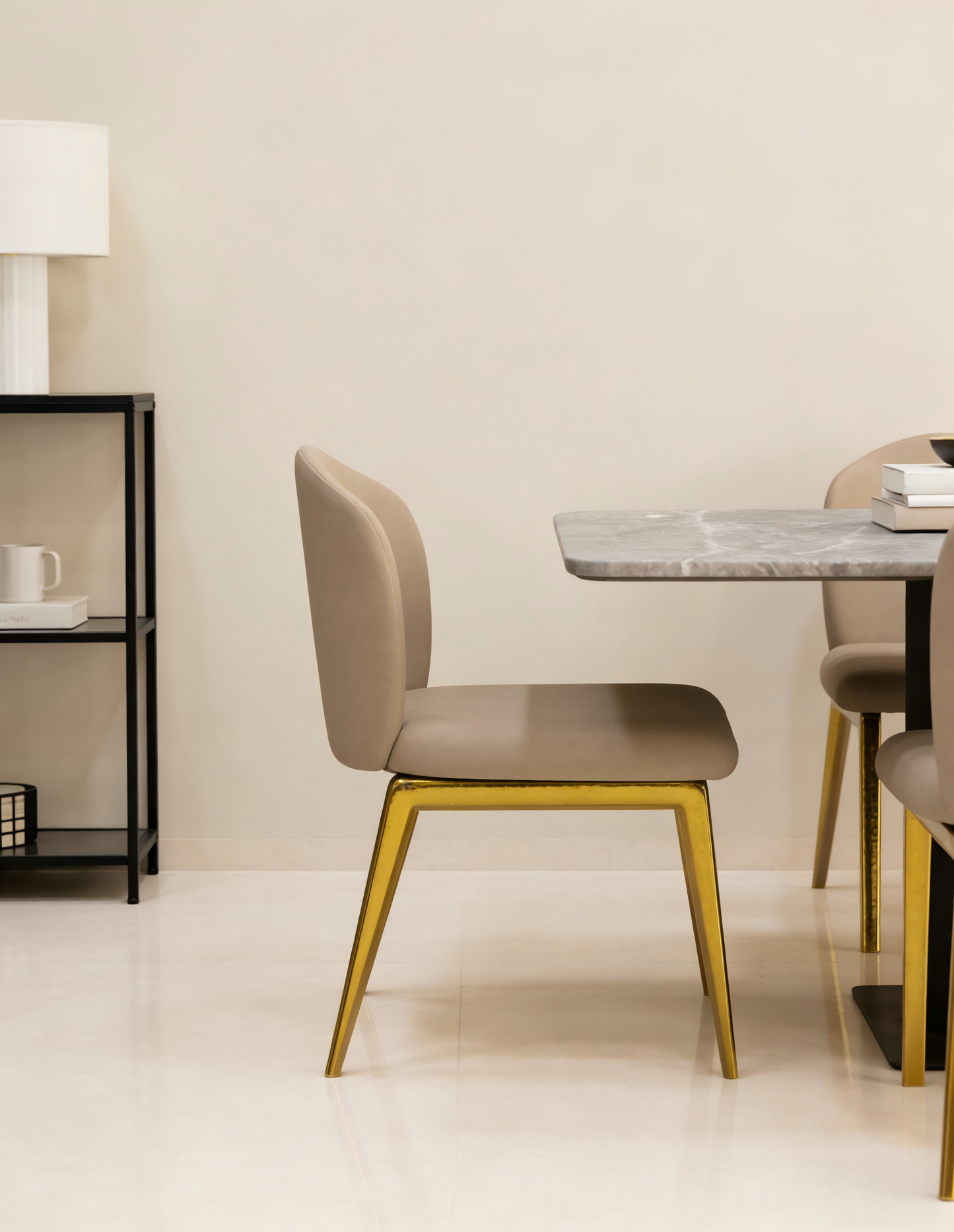 Italian Stylish Ishpi Chair