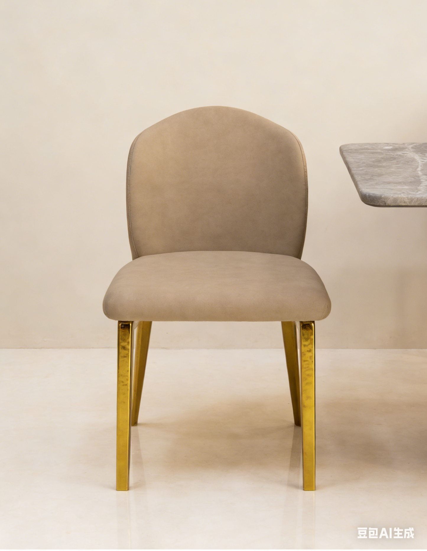 Italian Stylish Ishpi Chair