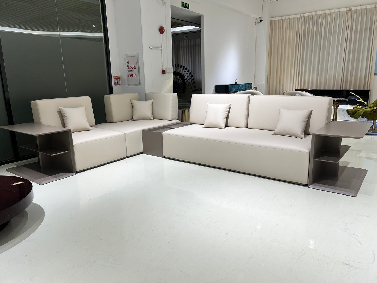 Stylish Mayers Sectional Sofa