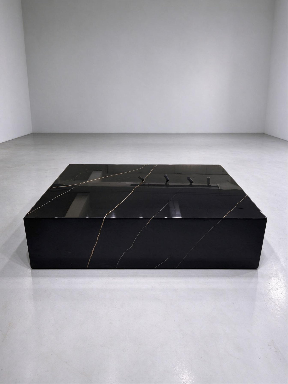 Rectangular Cubic Center Table