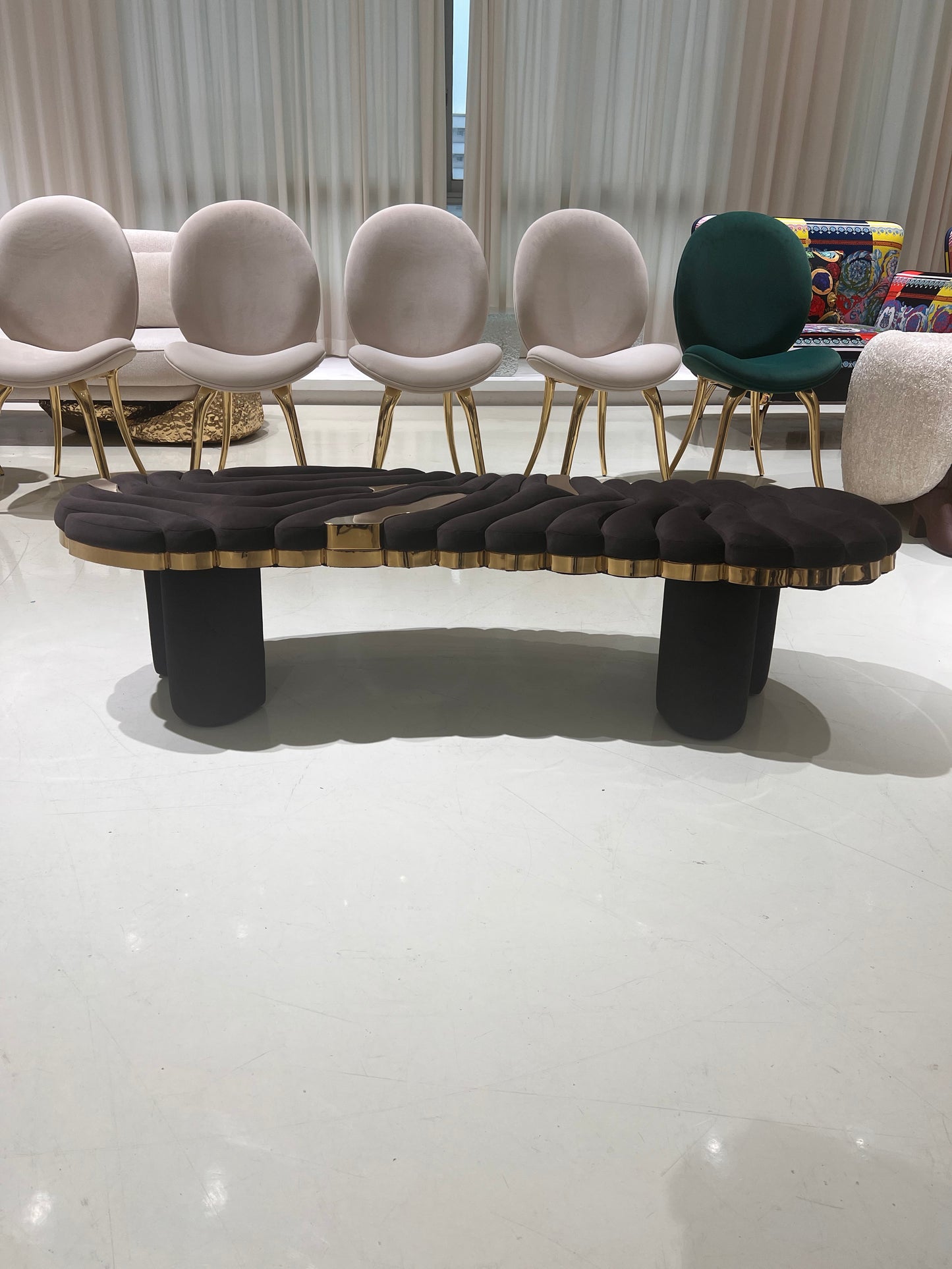 Beaty! Handmade Luxury Beauty Bench