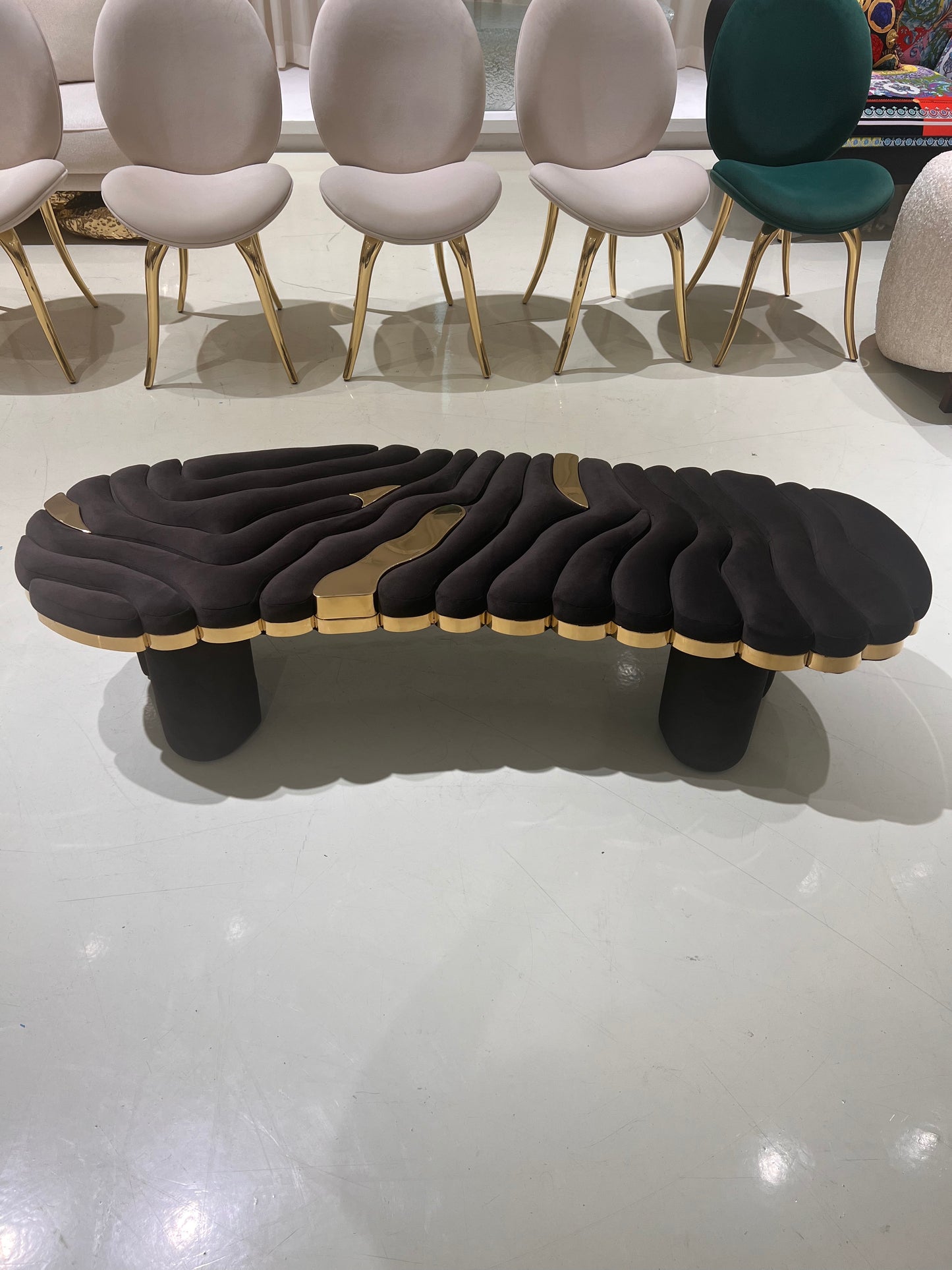 Beaty! Handmade Luxury Beauty Bench