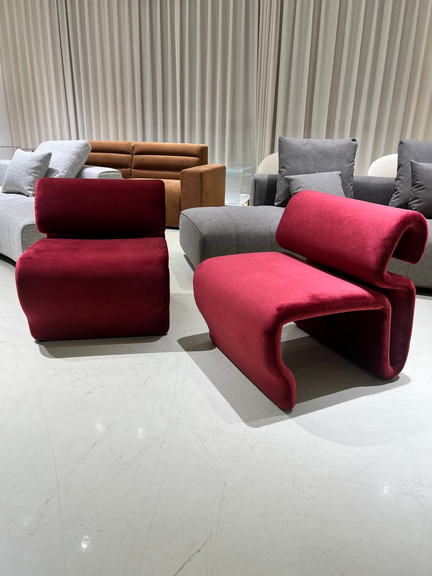 Designer Curved Lounge Chair