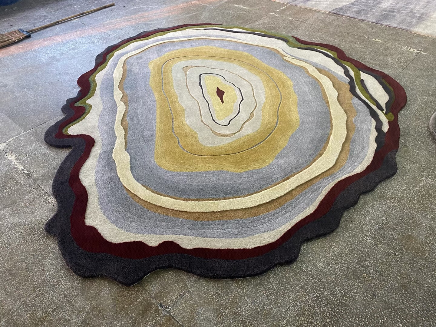 Wood Root Stylish Malcom Carpet