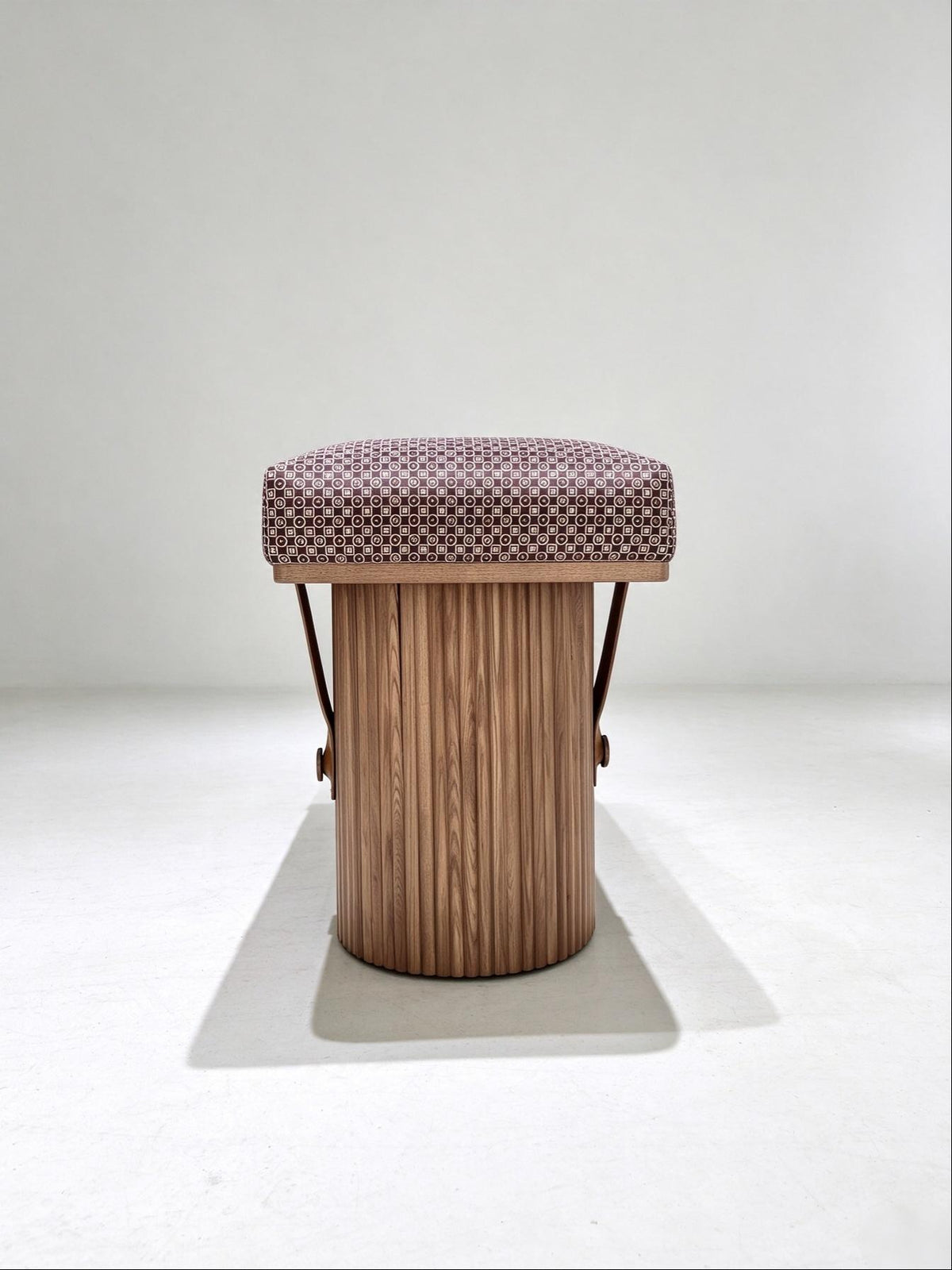 F-Ench Entrance Bench