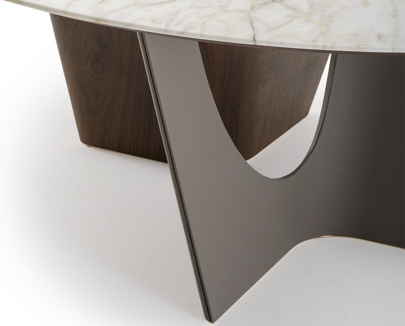 Luxury Round Dining Table
