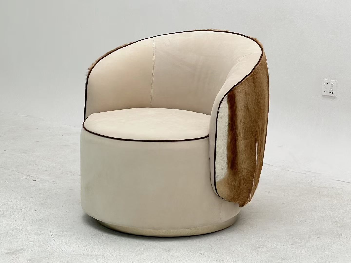 Italian Luxury Horsehair Armchair