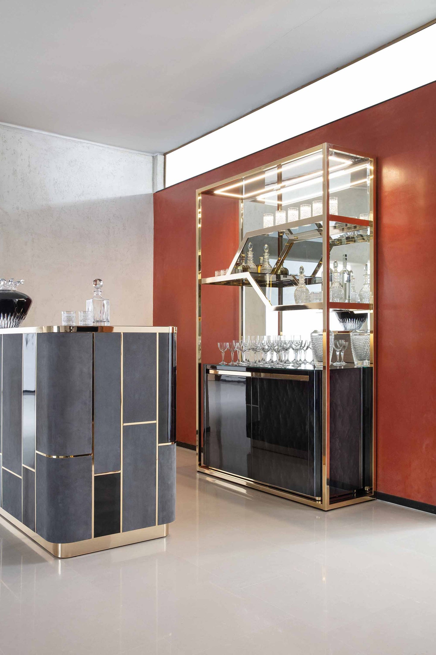 Giorgio Collection Luxury Bar Cabinet
