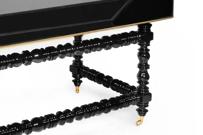Handmade Queen Manu Desk