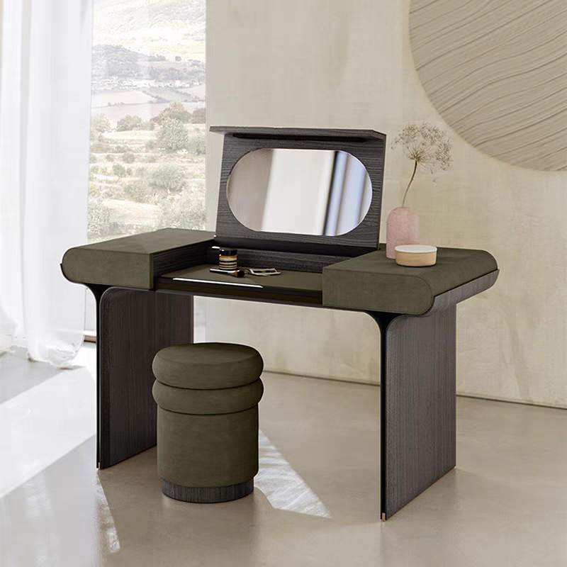 Luxurious Stami Vanity Desk