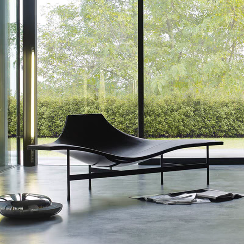 T1 Armchair