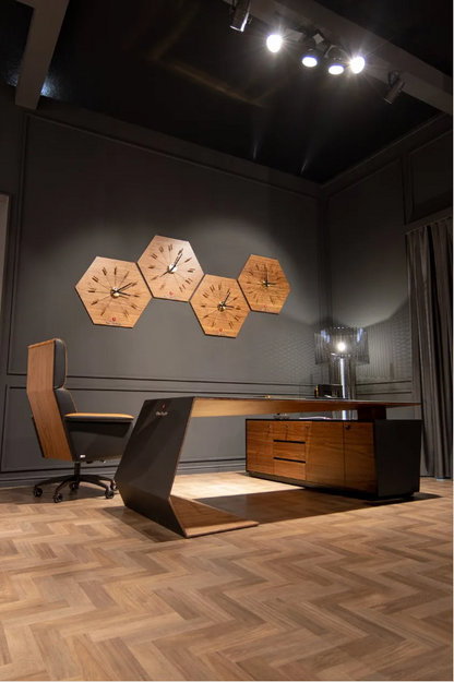 Stylish GT Super Carbon Desk