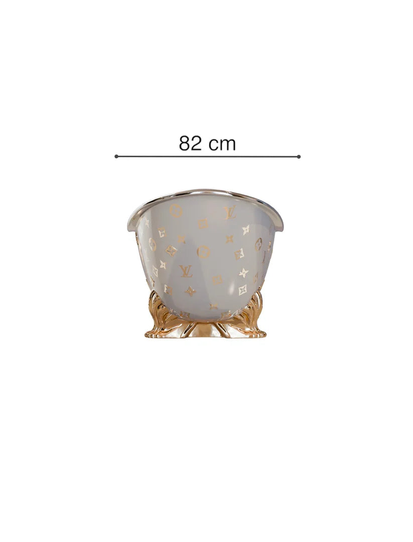 Luxury Antique Bathtub
